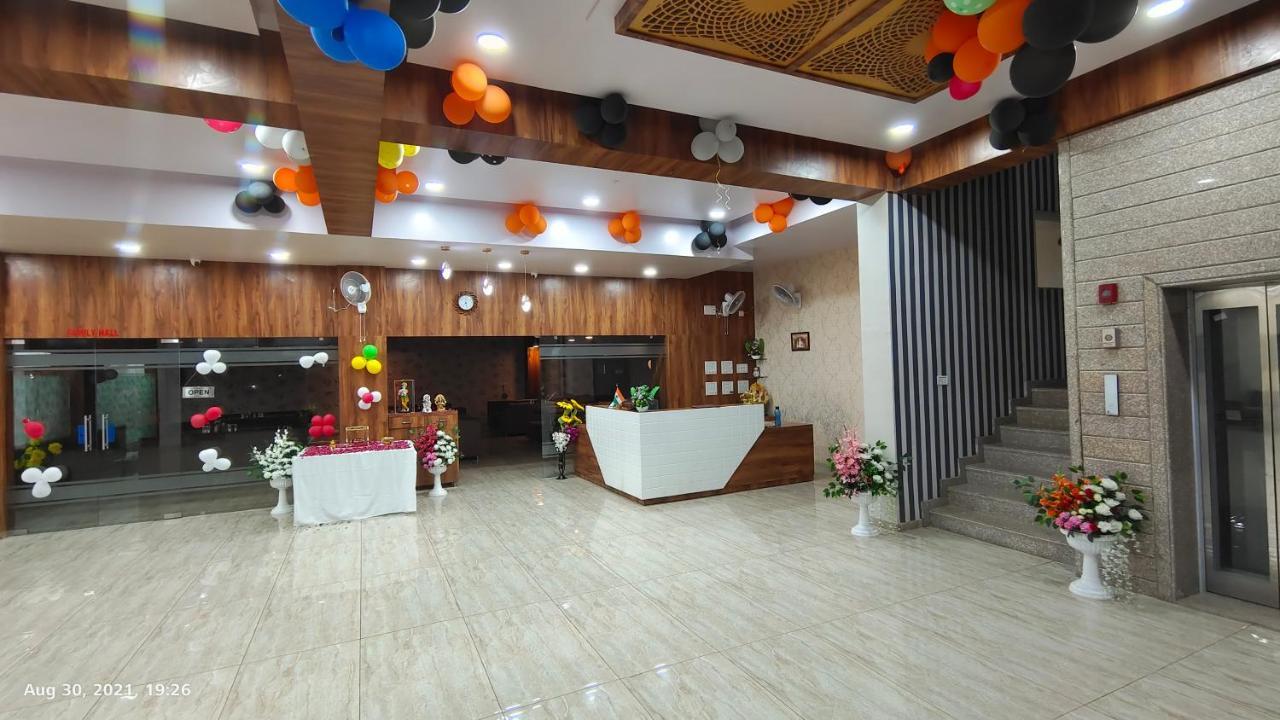 Kesar Hotel Viramgam Exterior photo